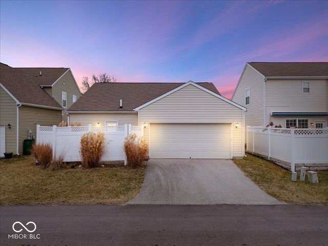 13115 N Elster Way, Fishers, IN 46037