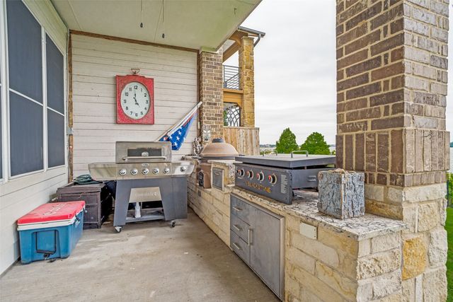 2213 Windjammer Way, Rowlett, TX 75088
