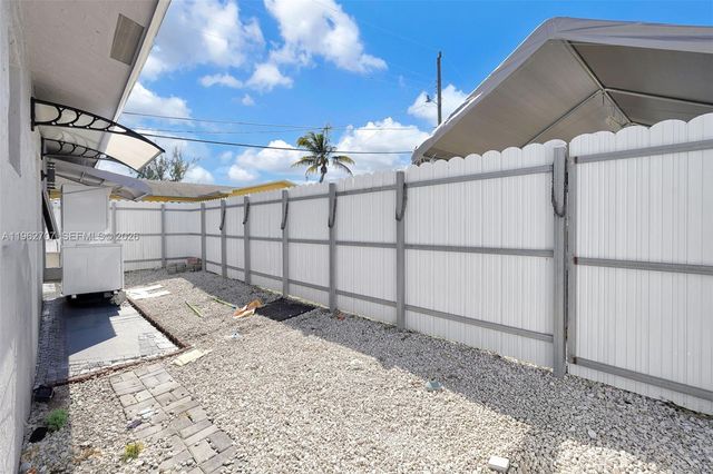 3280 NW 213th Ter, Miami Gardens, FL 33056