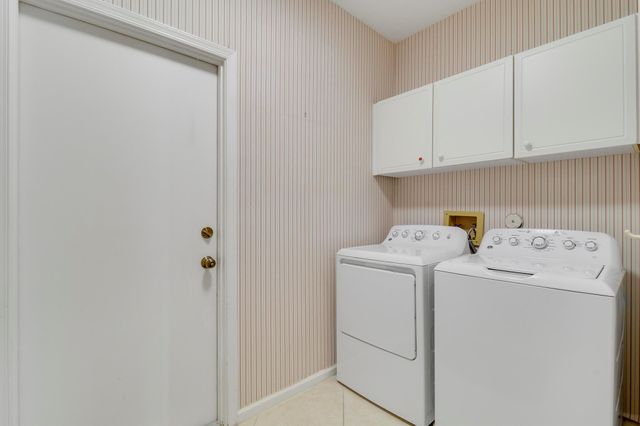 411 Eagleton Cove Way, Palm Beach Gardens, FL 33418