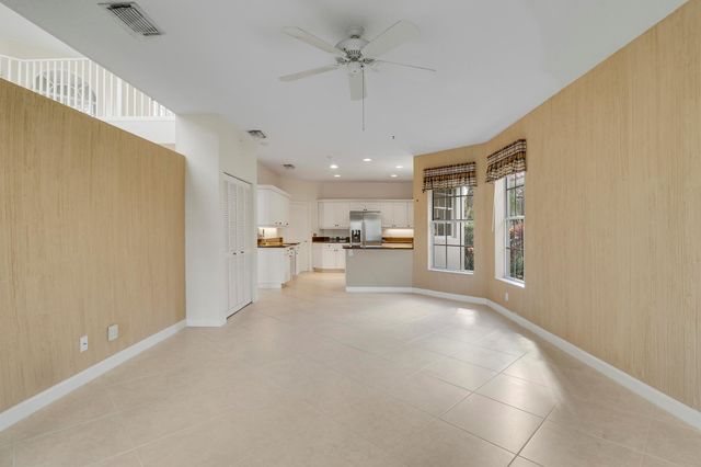 411 Eagleton Cove Way, Palm Beach Gardens, FL 33418