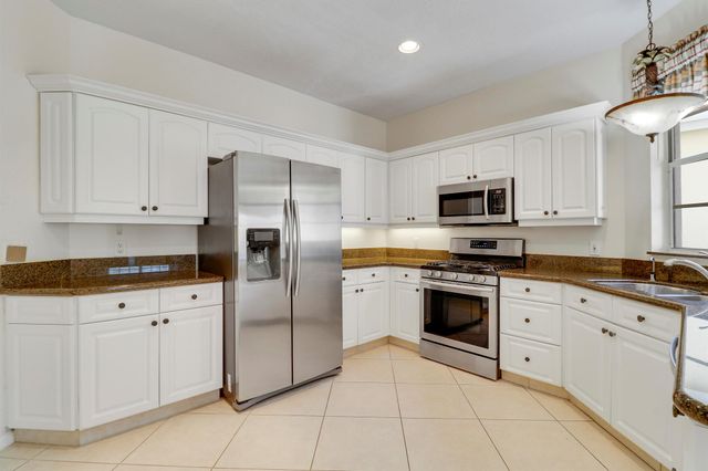 411 Eagleton Cove Way, Palm Beach Gardens, FL 33418