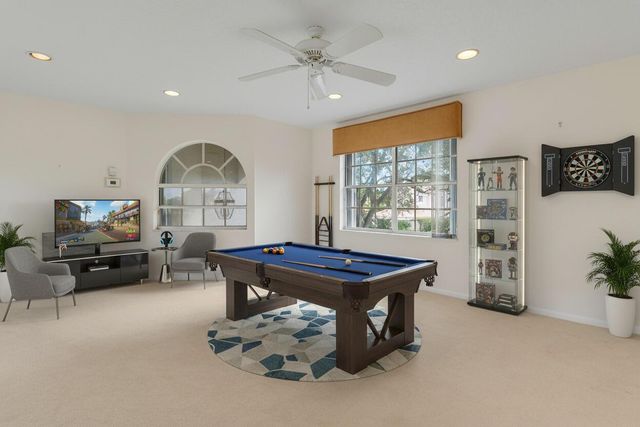 411 Eagleton Cove Way, Palm Beach Gardens, FL 33418