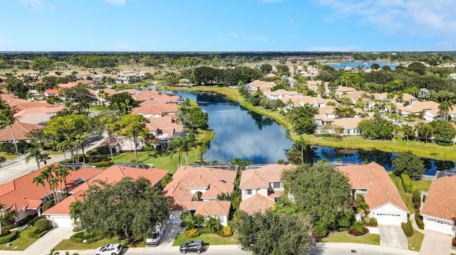 411 Eagleton Cove Way, Palm Beach Gardens, FL 33418