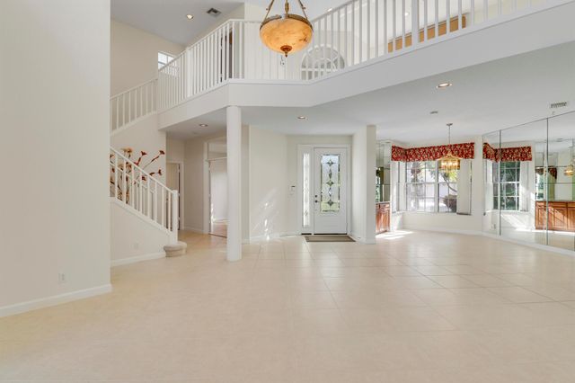 411 Eagleton Cove Way, Palm Beach Gardens, FL 33418