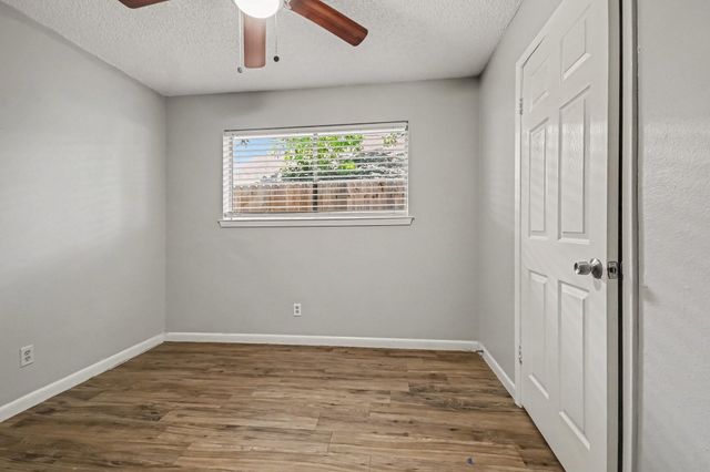 1911 Bogatto Street, La Marque, TX 77568