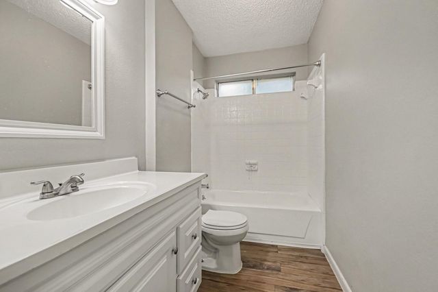 1911 Bogatto Street, La Marque, TX 77568
