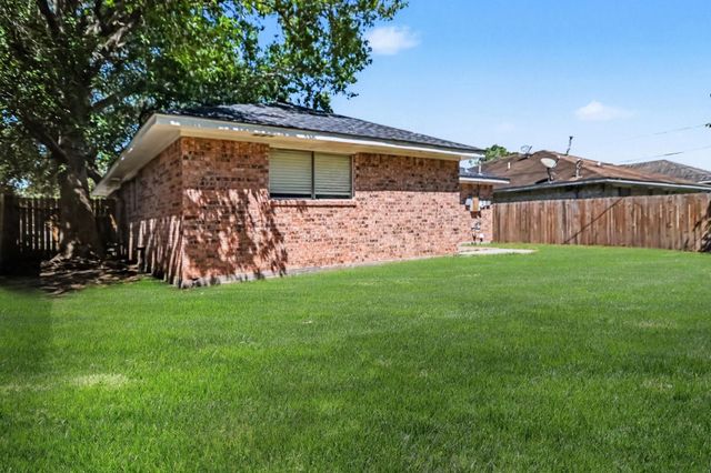 1911 Bogatto Street, La Marque, TX 77568
