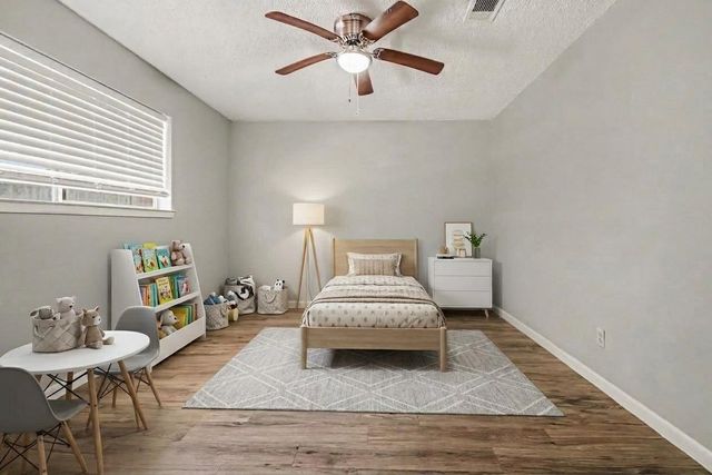 1911 Bogatto Street, La Marque, TX 77568
