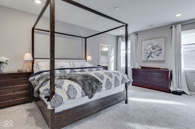 948 Fred Lane, Greenwood, IN 46143