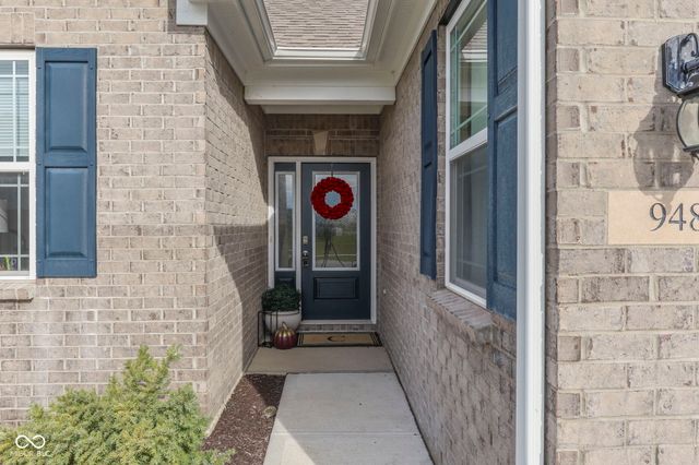 948 Fred Lane, Greenwood, IN 46143