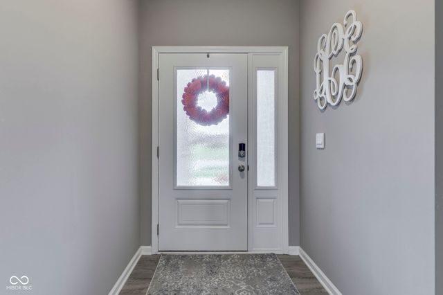 948 Fred Lane, Greenwood, IN 46143