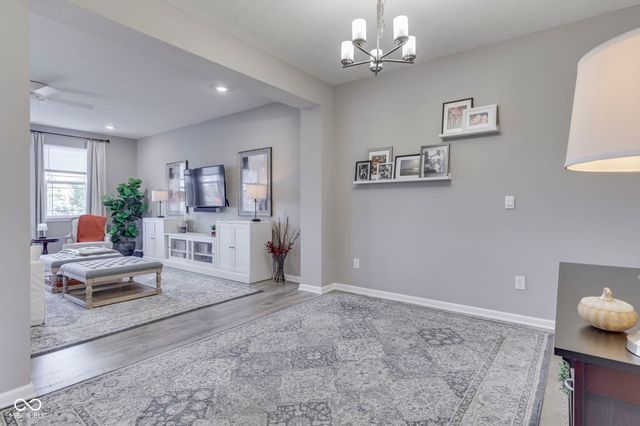 948 Fred Lane, Greenwood, IN 46143