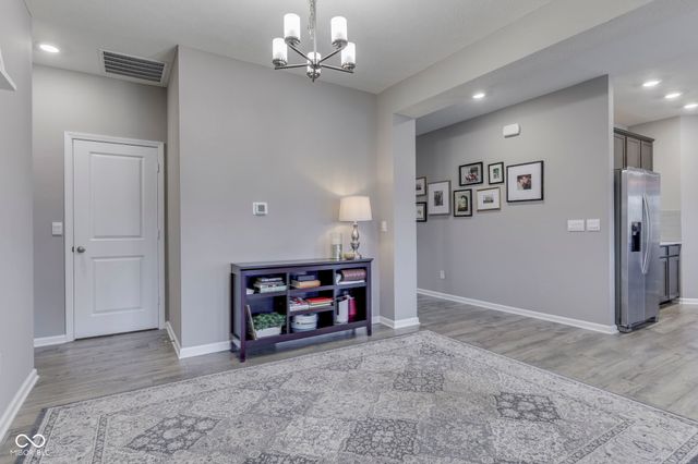 948 Fred Lane, Greenwood, IN 46143