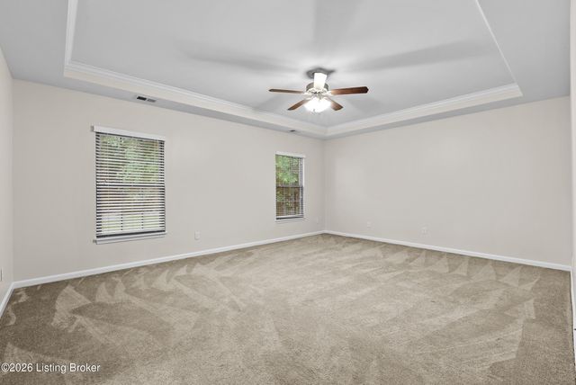 6436 Clover Trace Cir, Louisville, KY 40216