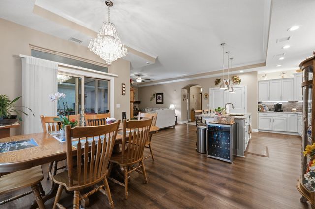 6546 W Collina St, Wichita, KS 67205