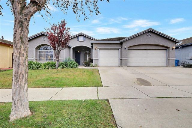 637 Anna Dr, Yuba City, CA 95993