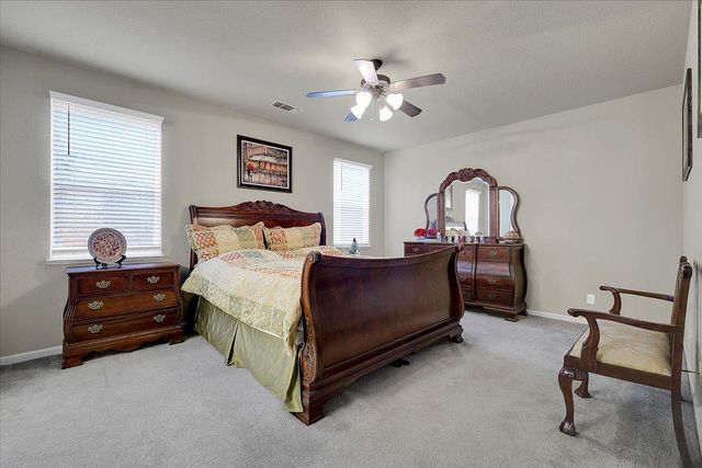 637 Anna Dr, Yuba City, CA 95993