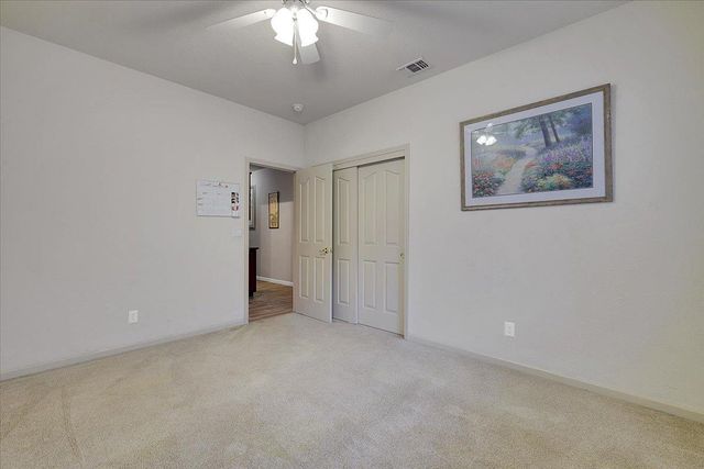 637 Anna Dr, Yuba City, CA 95993