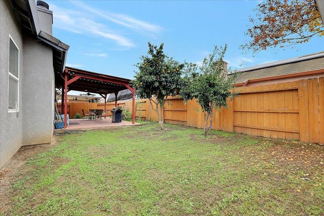 637 Anna Dr, Yuba City, CA 95993