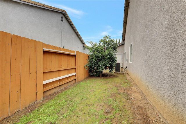 637 Anna Dr, Yuba City, CA 95993