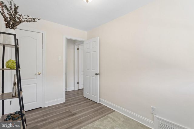 4240 SHEFFIELD AVE, Philadelphia, PA 19136