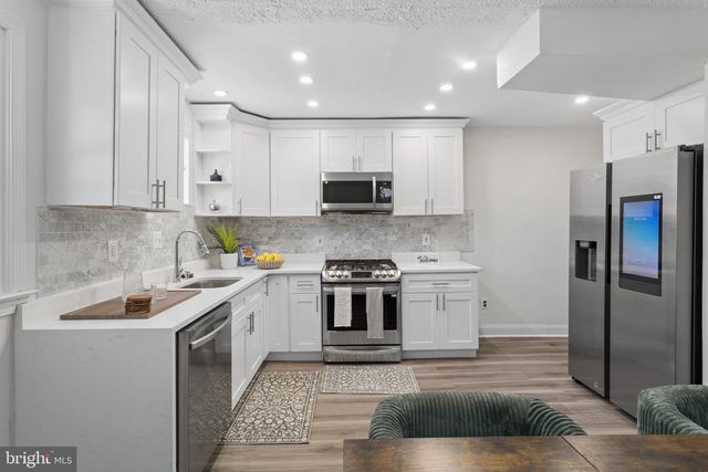 4240 SHEFFIELD AVE, Philadelphia, PA 19136