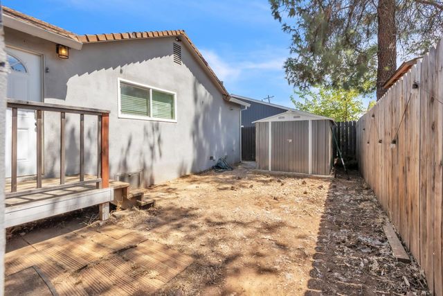 265 E 11th St, Lincoln, CA 95648