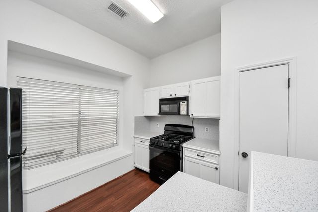 6415 Horsepen Bayou Drive, Houston, TX 77084