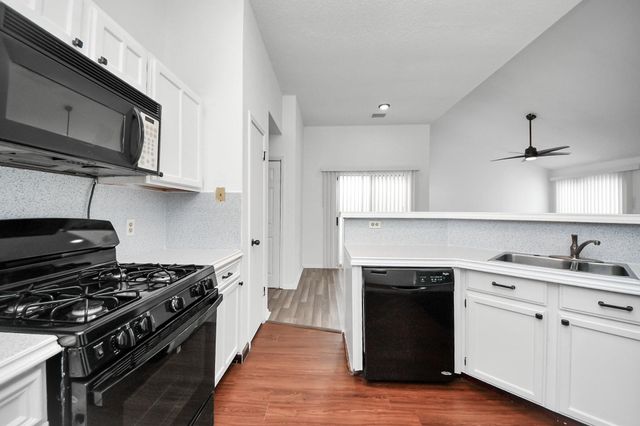 6415 Horsepen Bayou Drive, Houston, TX 77084