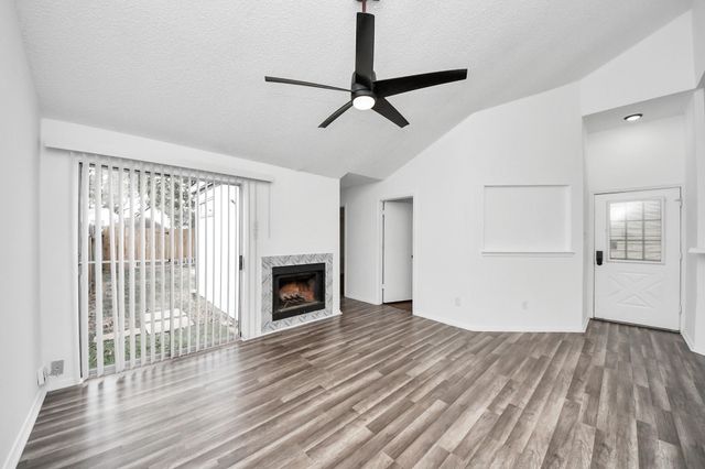 6415 Horsepen Bayou Drive, Houston, TX 77084