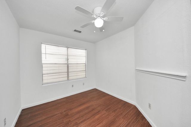 6415 Horsepen Bayou Drive, Houston, TX 77084