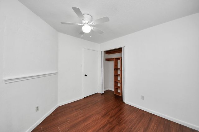 6415 Horsepen Bayou Drive, Houston, TX 77084