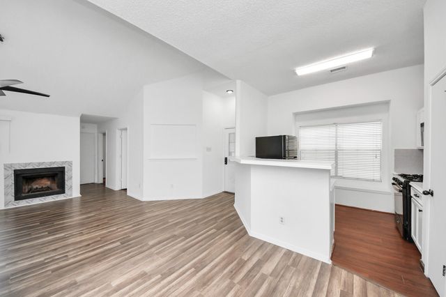 6415 Horsepen Bayou Drive, Houston, TX 77084