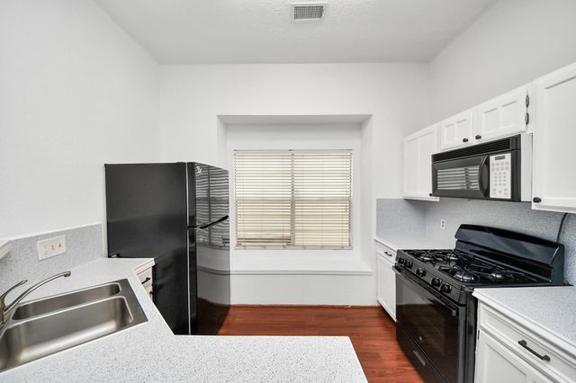 6415 Horsepen Bayou Drive, Houston, TX 77084