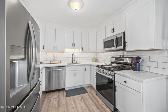 6 Hollywood Drive, Brick, NJ 08723