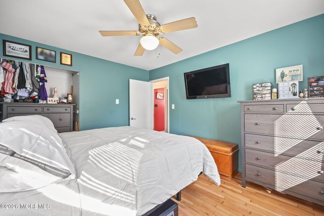 6 Hollywood Drive, Brick, NJ 08723