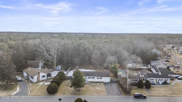 6 Hollywood Drive, Brick, NJ 08723