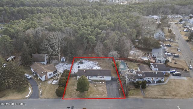 6 Hollywood Drive, Brick, NJ 08723