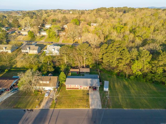 217 Cedarwood, Hot Springs, AR 71901