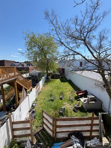 228 2nd St Street 1, Perth Amboy, NJ 08861