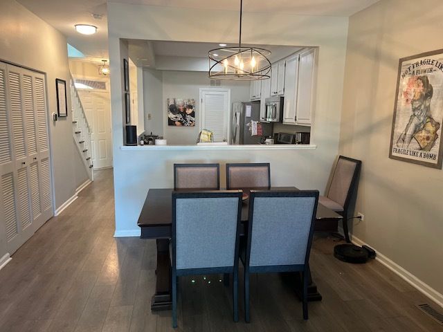 4252 W Harrington Lane, Chicago, IL 60646