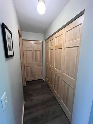 4252 W Harrington Lane, Chicago, IL 60646
