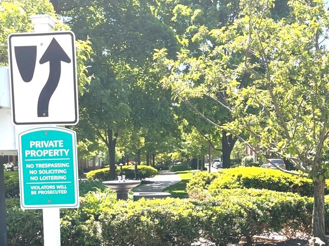 4252 W Harrington Lane, Chicago, IL 60646