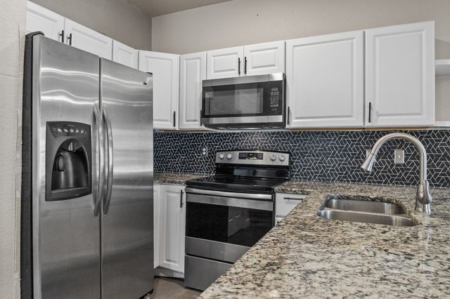 850 E Harvey Avenue, Fort Worth, TX 76104
