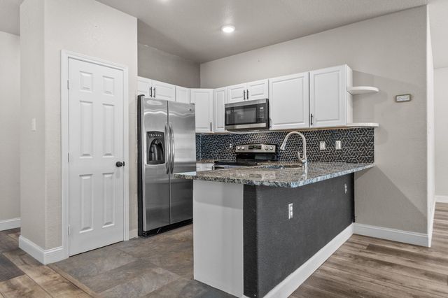 850 E Harvey Avenue, Fort Worth, TX 76104