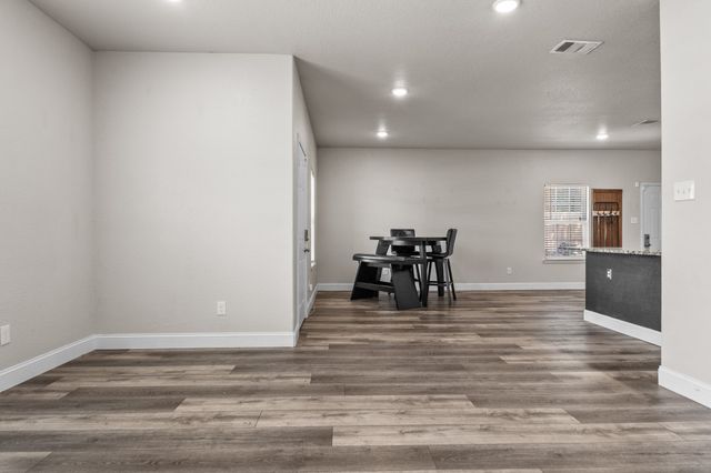 850 E Harvey Avenue, Fort Worth, TX 76104