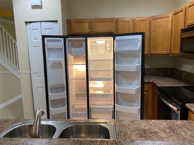 8987 W 35th Ave 8987, Hialeah, FL 33018