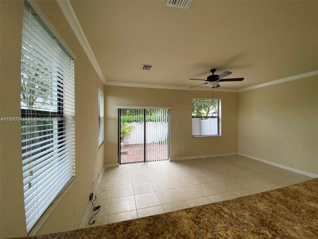 8987 W 35th Ave 8987, Hialeah, FL 33018
