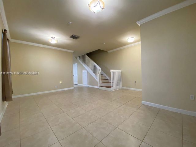 8987 W 35th Ave 8987, Hialeah, FL 33018